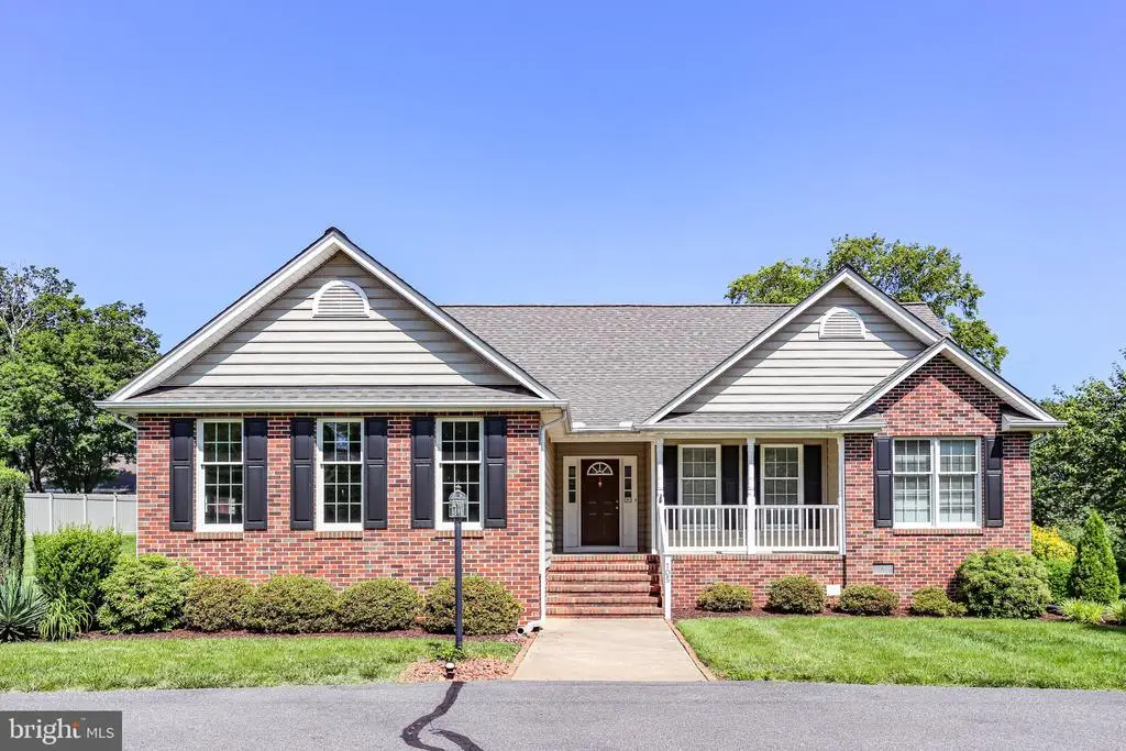 105 Brooke Dr, Fredericksburg, VA 22408 - #1