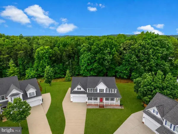 10000 Betsy St, Fredericksburg, VA 22408