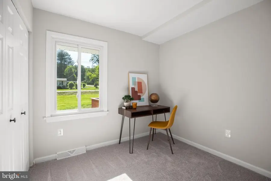 10802 Piedmont Dr, Fredericksburg, VA 22407 - #2