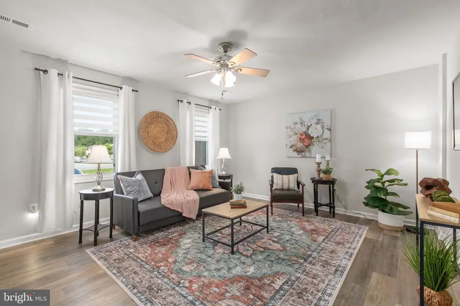 10307 Green Willow Ave, Fredericksburg, VA 22407 - #3