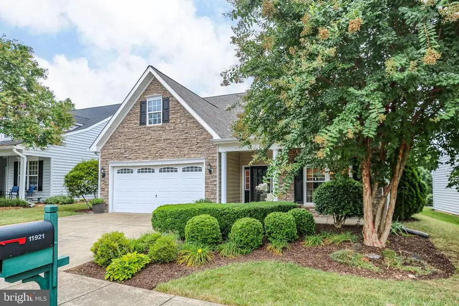 11921 Legacy Woods Dr, Fredericksburg, VA 22407 - #2