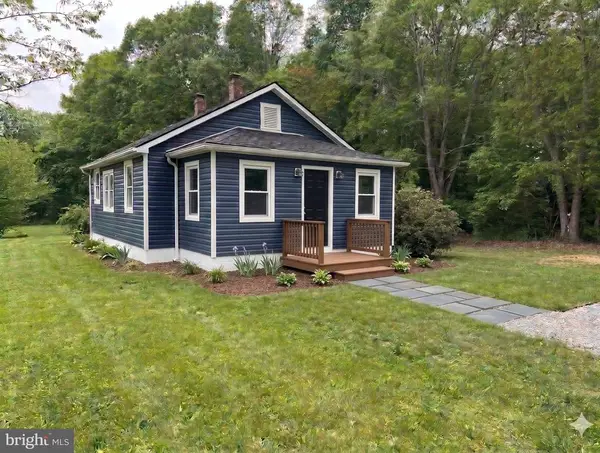 3824 Lee Hill School Dr, Fredericksburg, VA 22408