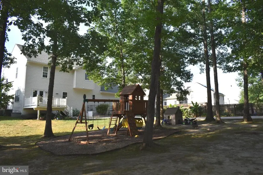 4016 Derbyshire Ln, Fredericksburg, VA 22408 - #3