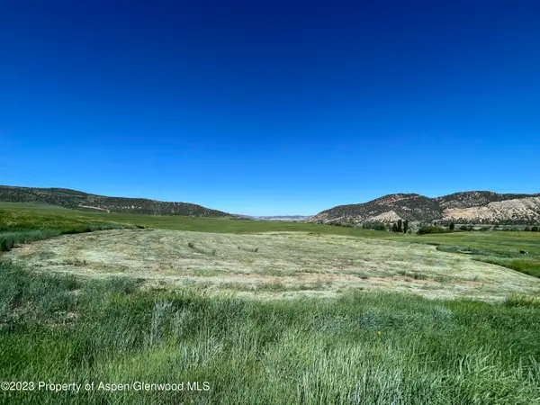 1150 Flag Creek Drive, Meeker, CO 81641
