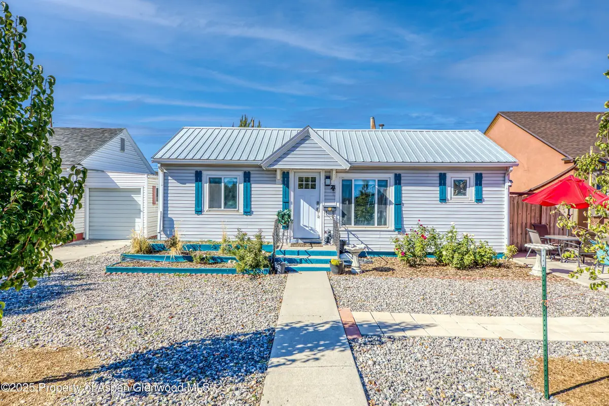 1037 N 1st Street, Montrose, CO 81401 - #1