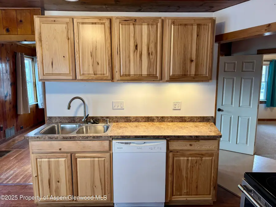 9 E Main Street, Meeker, CO 81641 - Image #2