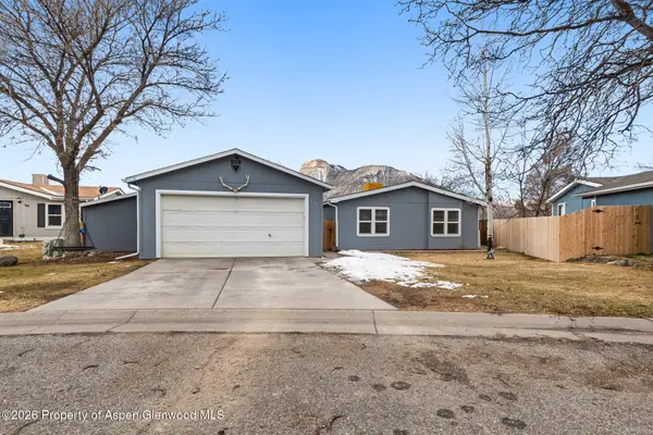 106 Cedar Circle, Parachute, CO 81635