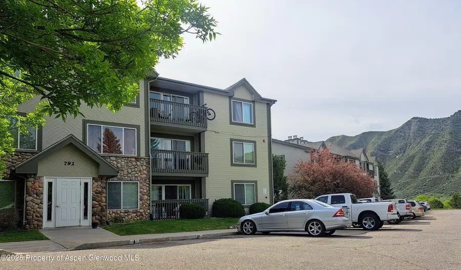 792 Castle Valley Boulevard #H, New Castle, CO 81647 - #2