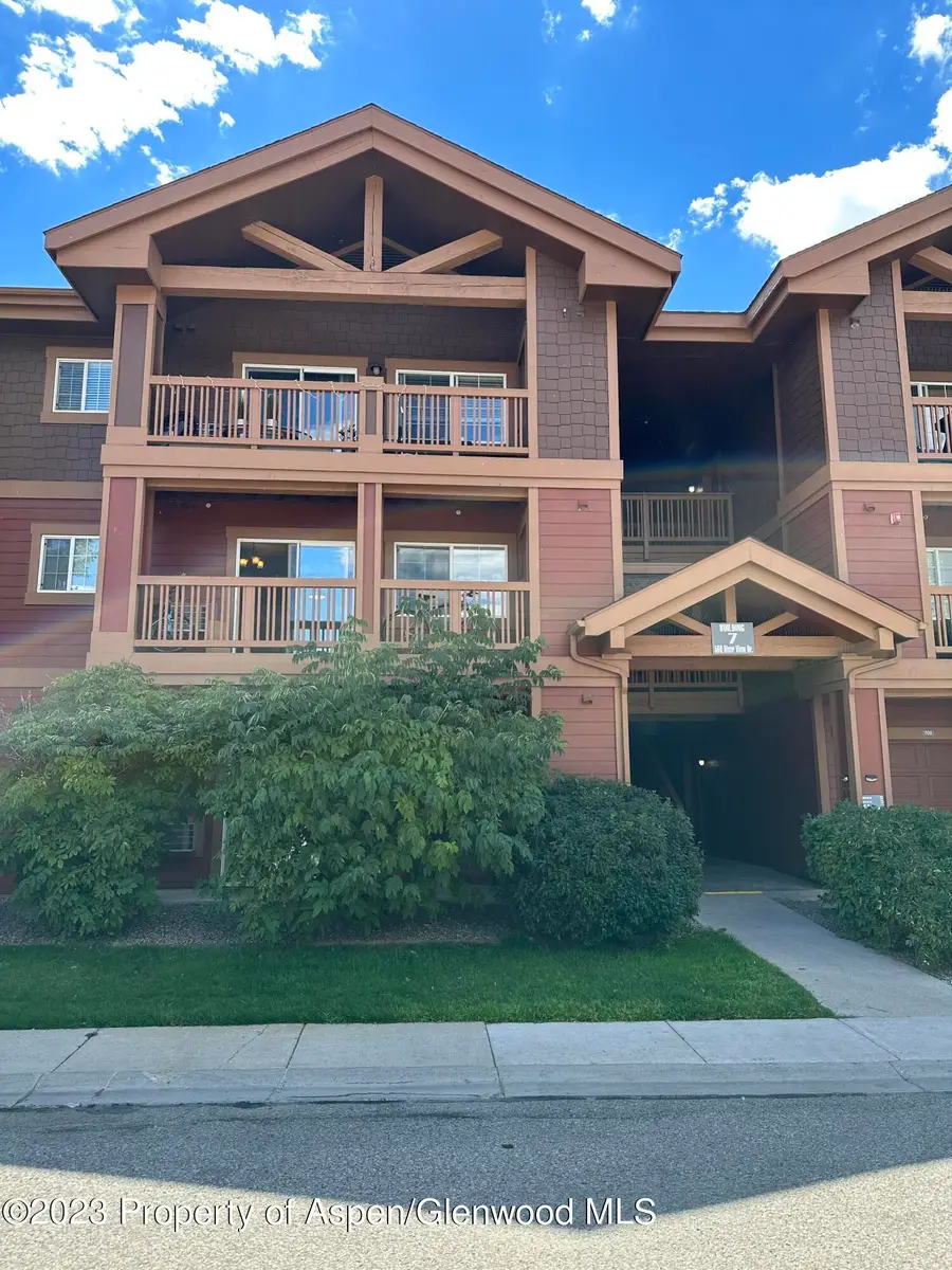 560 River View Drive #704, New Castle, CO 81647 - #2