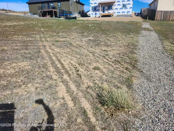 352 Roan Court, Silt, CO 81652