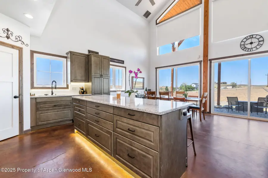 3025 Doe Drive, Craig, CO 81625 - #2