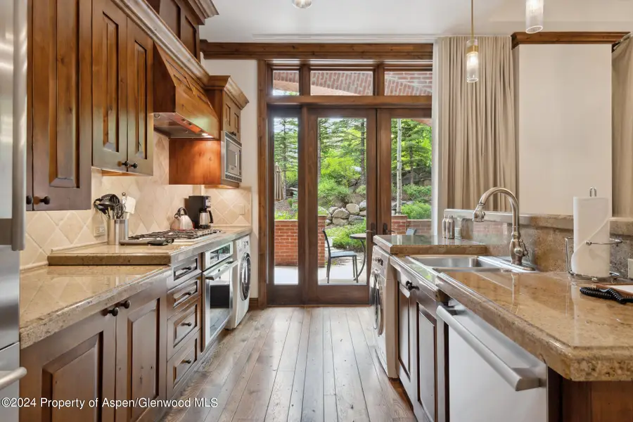 415 E Dean St., #7 Week 30, Aspen, CO 81611 - #3
