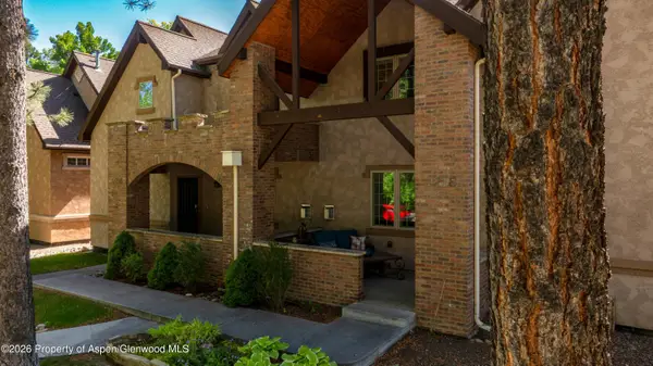 1216 Grand Avenue, Glenwood Springs, CO 81601