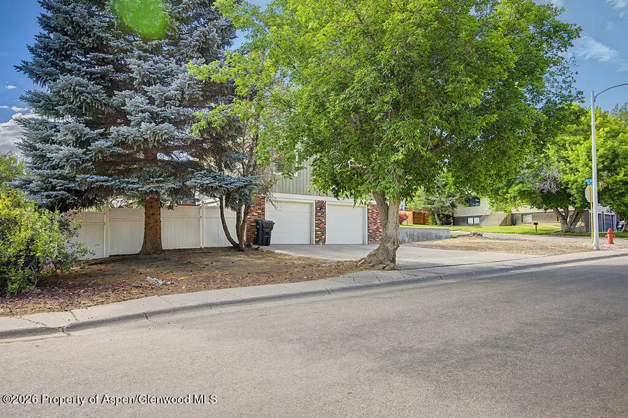 1316 W 8th Street, Craig, CO 81625 - #3