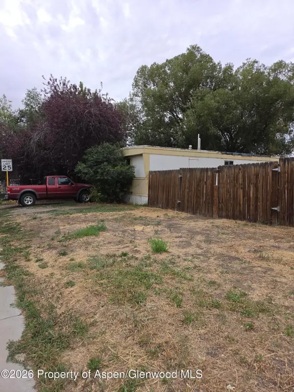 886 Aspen Avenue, Craig, CO 81625
