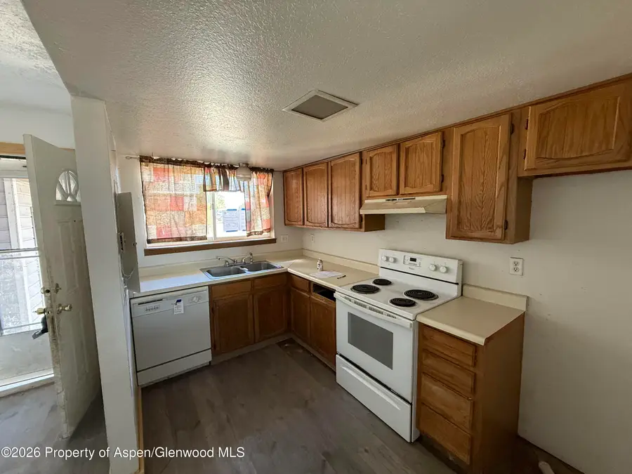 1030 E 7th Street, Craig, CO 81625 - #3