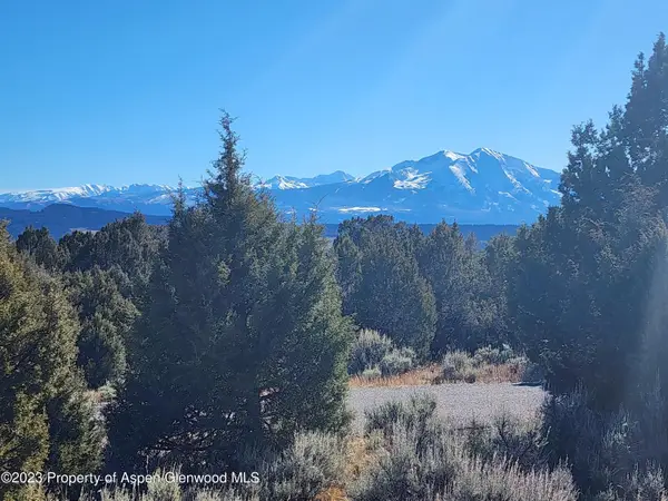 209 Crescent Lane, Glenwood Springs, CO 81601