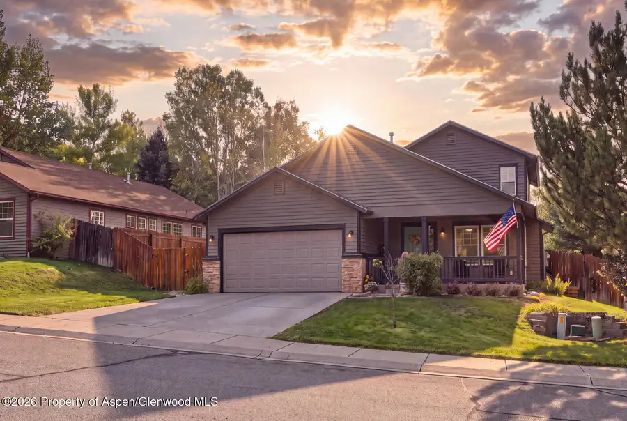 734 Storm King Circle, New Castle, CO 81647 - #2