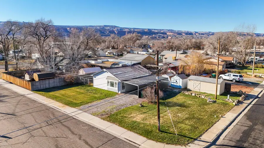 241 S Sycamore Street, Fruita, CO 81521 - #3