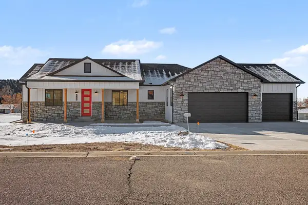 950 S Fairway Drive, Cedaredge, CO 81413