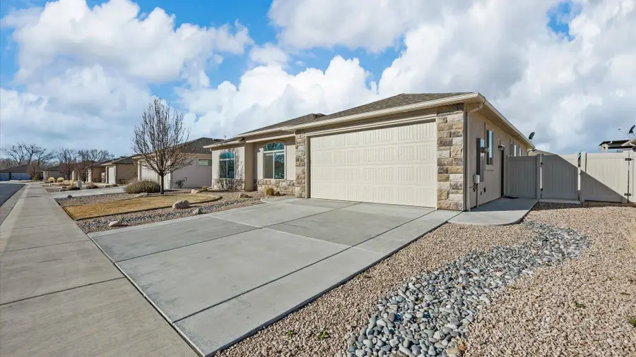 671 Strathearn Drive, Grand Junction, CO 81504 - #3
