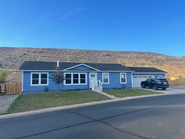 2432 Pioneer Way, Rifle, CO 81650