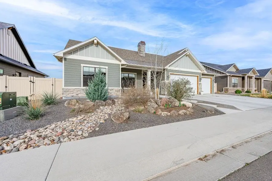 819 Red Apple Road, Grand Junction, CO 81505 - #2
