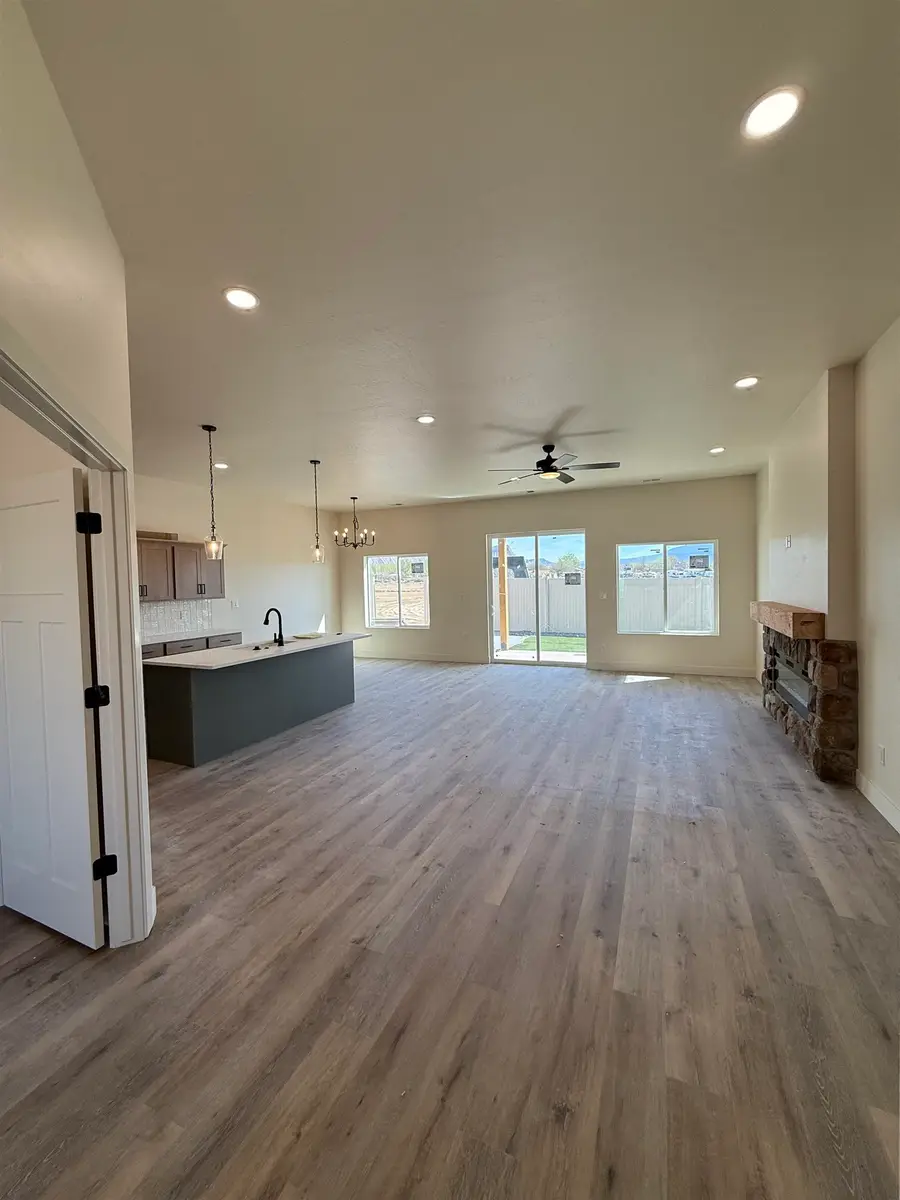 670 Sunset Valley Street, Grand Junction, CO 81504 - #3