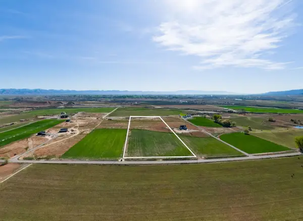 1664 8 Road, Mack, CO 81525
