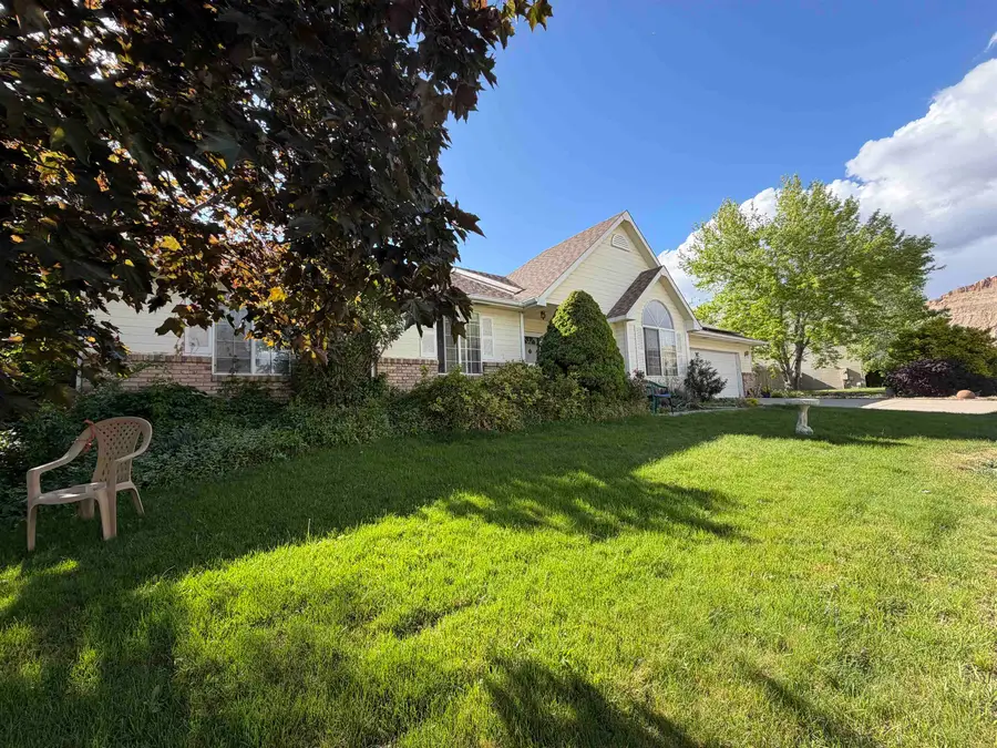 812 Elberta Avenue, Palisade, CO 81526 - #3