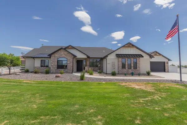 982 Farm House Road, Grand Junction, CO 81505