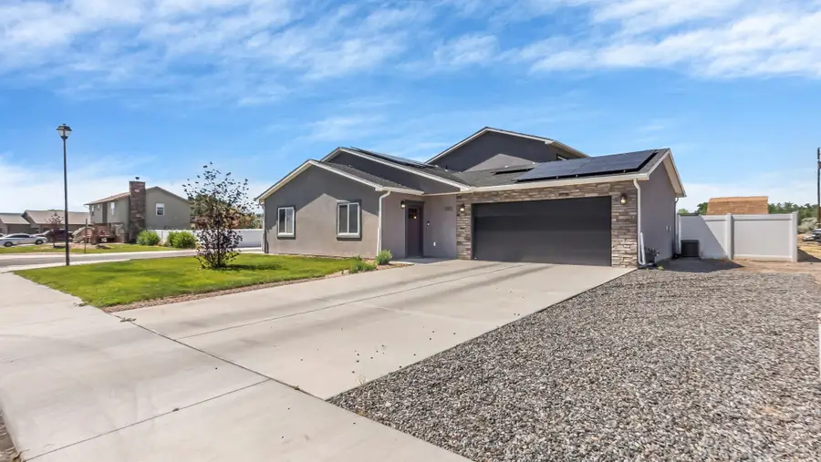 2892 Presley Avenue, Grand Junction, CO 81501 - #2