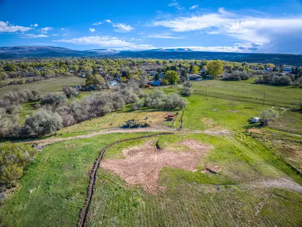 1010 SW 11th Avenue, Cedaredge, CO 81413