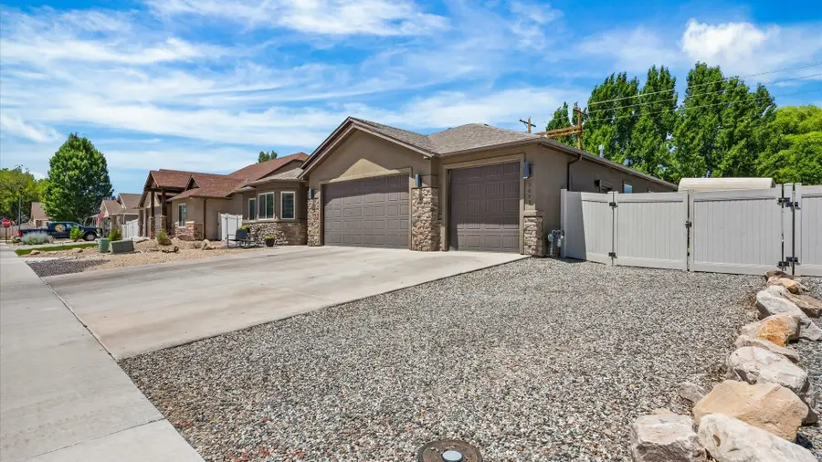 3092 Lawson Avenue, Grand Junction, CO 81504 - #3