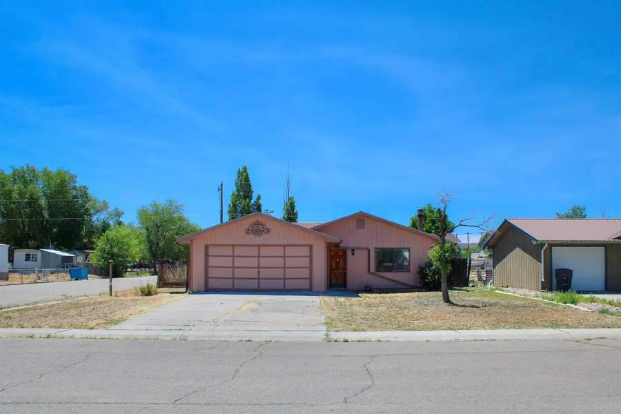 255 E Raven Avenue, Rangely, CO 81648 - #2