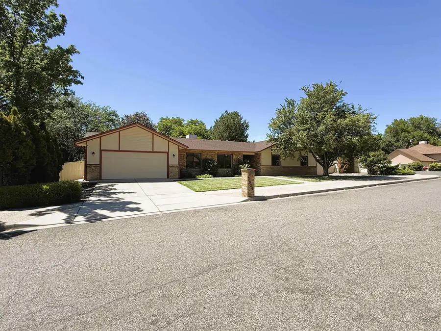 3825 Applewood Street, Grand Junction, CO 81506 - #2
