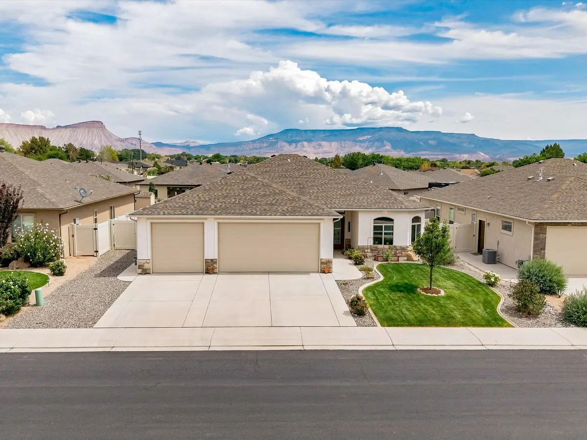 666 Strathearn Drive, Grand Junction, CO 81504 - #1
