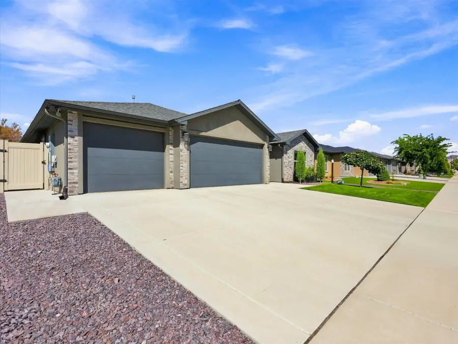 431 Fox Meadows Street, Grand Junction, CO 81504 - #2