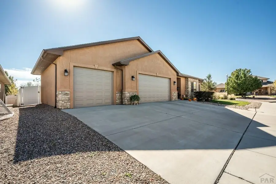 14 Erica Court, Pueblo, CO 81001 - Image #2