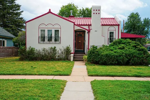 301 E 7th St, Walsenburg, CO 81089