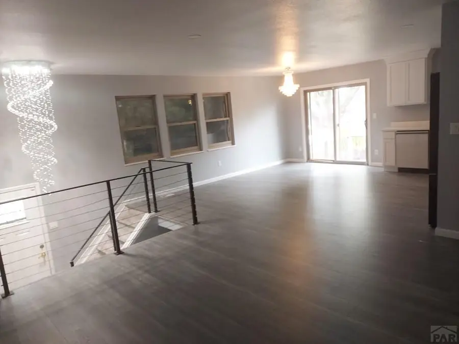 10 Verdosa Dr, Pueblo, CO 81005 - Image #3