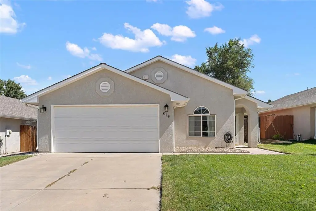 814 Edna Ln, Pueblo, CO 81005 - Image #1