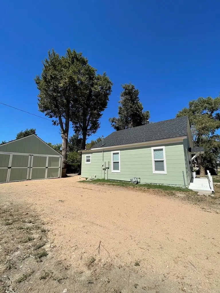 402 Barnes Ave, La Junta, CO 81050 - Image #3