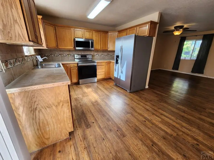 834 E Bedford Dr, Pueblo West, CO 81007 - Image #2