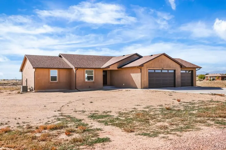 240 E Longmont Dr, Pueblo West, CO 81007 - Image #2