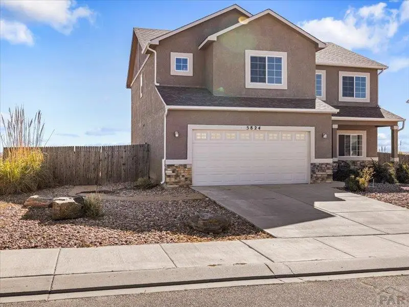 5824 Mark Twain Ln, Pueblo, CO 81008 - Image #1
