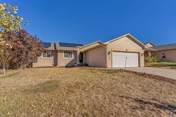 2327 Crestwood Ln, Pueblo, CO 81008