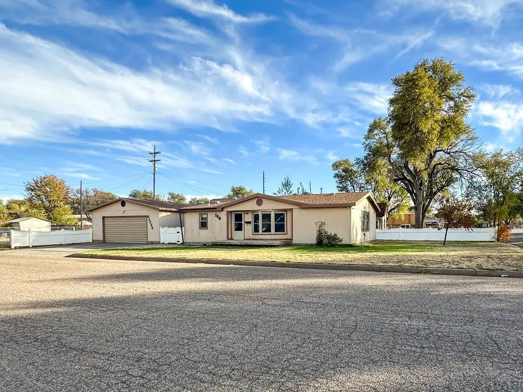 709 W Elm St, Lamar, CO 81052 - Image #1