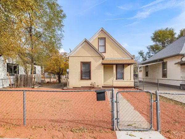 1332 Cypress St, Pueblo, CO 81004