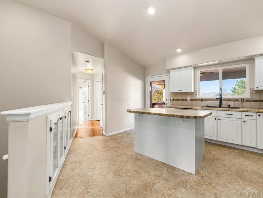 421 W Littler Dr, Pueblo West, CO 81007 - Image #2